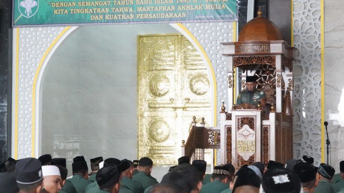 Pangdam IM menghadiri hari peringatan Tahun Baru Islam 1445 Hijriyah/2023 Masehi di Masjid Babulmawaddah Makodam Iskandar Muda