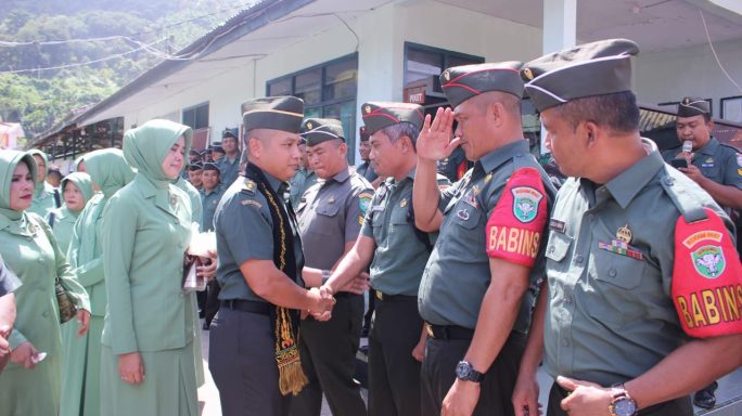 Tradisi Pelepasan Pejabat Dandim 0107/Asel, Letkol Arh Helmy : Terimakasih Loyalitas dan Kerjasamanya Selama Ini