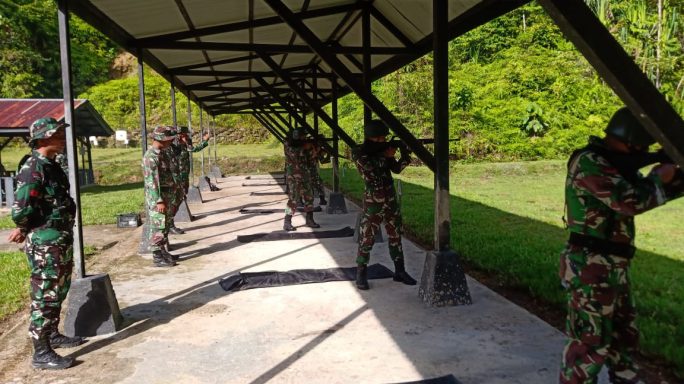 Asah Kemampuan Prajurit, Kodim 0115/Simeulue Gelar Latihan Menembak TW II Tahun 2023