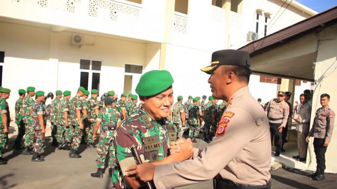 Puluhan Anggota TNI Datangi Mapolres Aceh Selatan