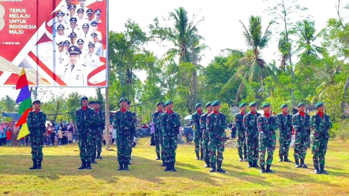 Prajurit Singa Yudha Kompi Khusus Yonif RK 113/JS  laksanakan Upacara Pengibaran Bendera Merah Putih dalam Rangka HUT ke – 78 Kemerdekaan RI.