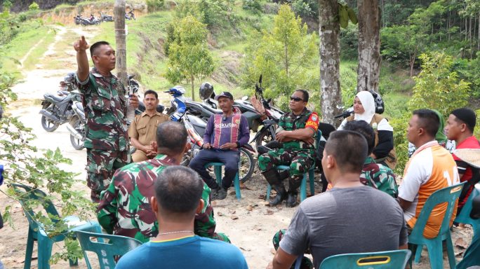 Tingkatkan Pengetahuan Petani Kebun Ireng, Satgas TMMD Ke-117 Kodim 0104/Atim Gelar Penyuluhan Pertanian