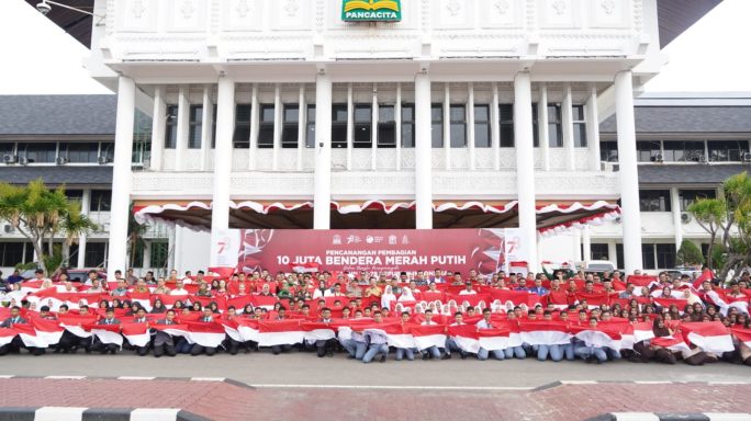 Asisten Teritotial Kasdam Iskandar Muda Kolonel Inf Deni Gunawan, S.E., mewakili Pangdam IM menghadiri acara launching Pencanangan Pembangunan 10 Juta Bendera Merah Putih dalam rangka memperingati Hari Ulang Tahun Ke-78 Kemerdekaan Republik Indonesia.