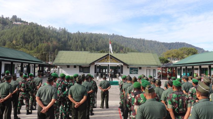 Demi Kelancaran Tugas, Dandim Berikan Jam Komandan