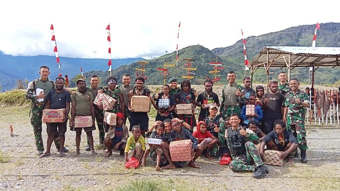 Masyarakat Puncak Jaya Gembira, Satgas Yonif RK 115/ML Adakan Perlombaan di Kampung-Kampung