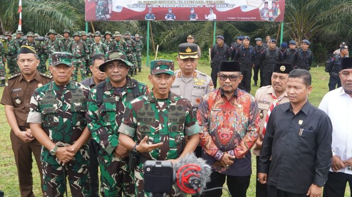 Pangdam IM secara resmi menutup kegiatan TNI Manunggal Membangun Desa (TMMD) Ke-117 TA 2023.