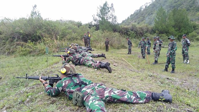Mengasah Kemampuan Prajurit, Kodim 0106/Aceh Tengah Gelar Latihan Menembak