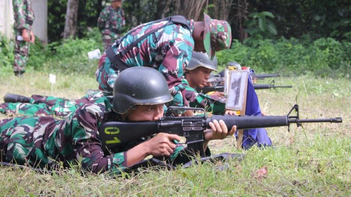 Tingkatkan Kemampuan Prajurit, Kodim 0107/Aceh Selatan Gelar Latihan Menembak Tw III Ta 2023