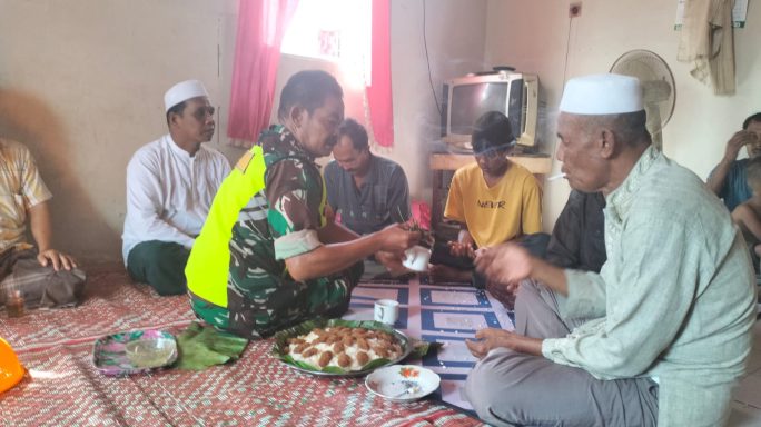 Babinsa Koramil 04/Meureubo Terjun Mediasi Perselisihan Warga Untuk Ciptakan Perdamaian
