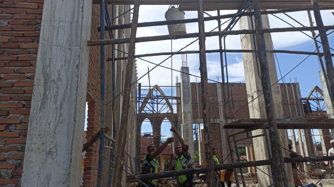 Babinsa Bersama Warga Gotong Royong Bangun Masjid As – Suhada