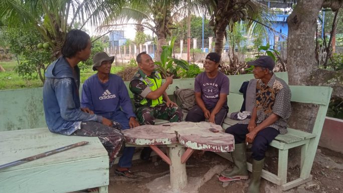 Melalui Giat Komsos Babinsa Ciptakan Situasi Yang Baik Dengan Warga Binaan