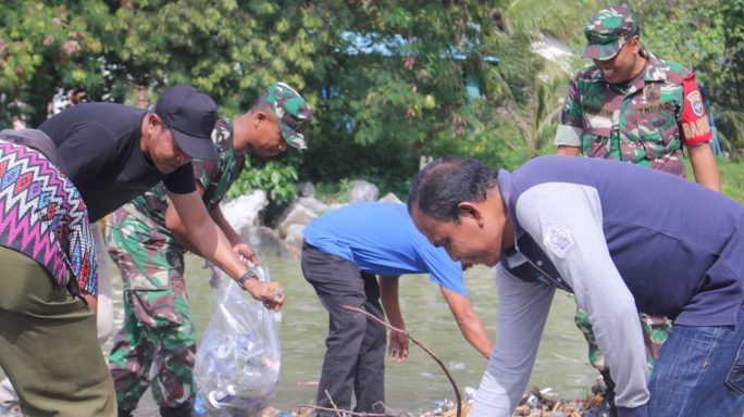 Kodim 0107/Aceh Selatan Ikut Ambil Bagian Dalam Peringatan World Clean Up Day 2023