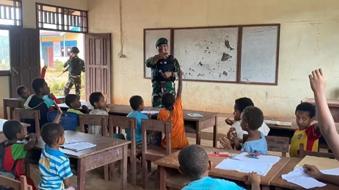  Pamtas Statis RI-PNG Yonif RK 111/KB Tingkatkan Mutu Pendidikan Di Wilayah Pedalaman Papua Selatan