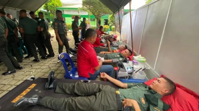 HUT Ke-78 TNI, Brigif 25/Siwah Ikuti Bakti Sosial Donor Darah
