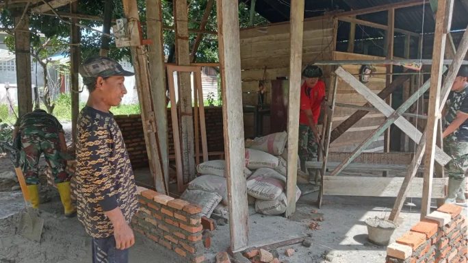 Mimpi Pak Tumiran Jadi Kenyataan, Bisa Dapat Rehab Rumah Dari Satgas TMMD Ke-118