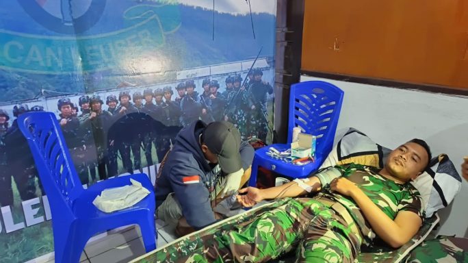 Menyambut HUT TNI Ke-78 Satgas Yonif 115/ML Laksanakan Donor Darah