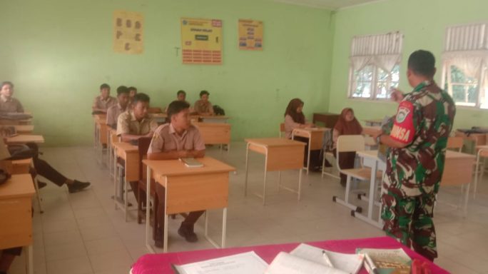 Babinsa Koramil 04/Meureubo Sampaikan Materi Wawasan Kebangsaan Di Kalangan Pelajar