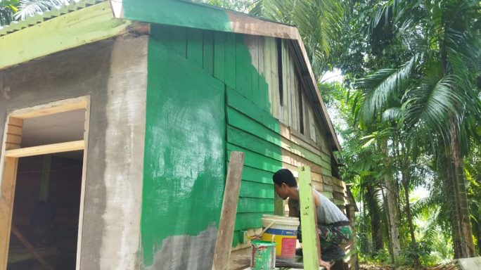 Hari Ke 25, Satgas TMMD Mulai Memasuki Tahap Pengecatan RTLH
