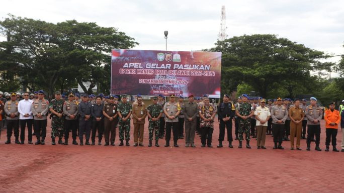Pangdam IM Hadiri Apel Gelar Pasukan Operasi Mantap Brata 2023-2024.