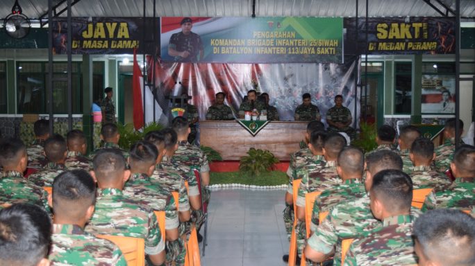 Kunjungi Markas Badak Hitam Yonif 113/JS, Danbrigif 25/Siwah Berikan Pesan dan Kesan