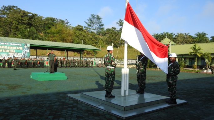 Komando Distrik Militer 0117/Aceh Tamiang Menggelar Upacara Mingguan