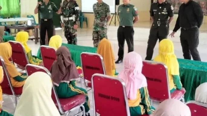 PAUD Aisyiyah Bustanul Athfal Dalam Menerima Pengetahuan Militer Di KODIM 0109/Aceh Singkil