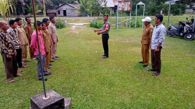 Wujud Sinergitas, Babinsa Koramil 04/Salang Apel Bersama Pemerintah Desa