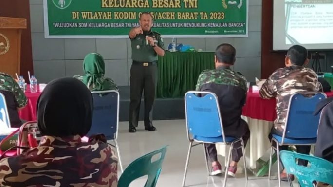 Kasdim 0105/Abar Bacakan Sambutan Dandim Pada Kegiatan Pembinaan Dan Pemberdayaan Organisasi Keluarga Besar TNI (KBT)