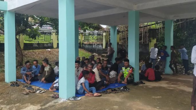 TINGKATKAN SILATURAHMI BABINSA KORAMIL 02/SAMPOINIET HADIRI MAULID NABI MUHAMMAD SAW DI WILAYAH BINAAN