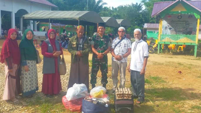 Danramil 14/Tja Beserta Anggota Hadiri Khanduri Maulid Di Desa Binaan