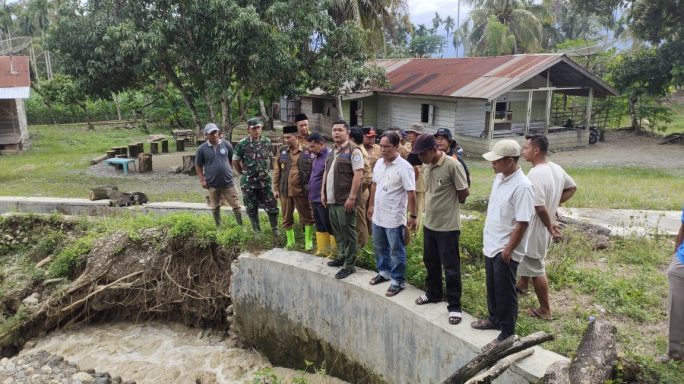 Pasiter Kodim 0108/Agara Bersama Forkopimda Cek Tanggul Irigasi