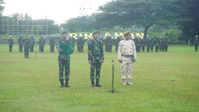 RINDAM ISKANDAR MUDA MELAKSANAKAN UPACARA BENDERA 17-AN BULAN NOVEMBER DAN DILANJUTKAN JAM PIMPINAN.