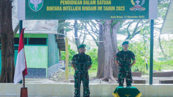 Komandan Rindam IM, Kolonel Inf Trijoko Adiwiyono, S.H., M.Si. menutup Pendidikan Dalam Satuan kursus Bintara Intelijen Rindam Iskandar Muda
