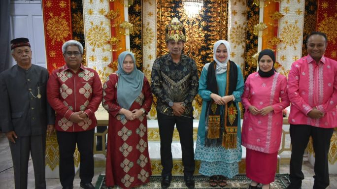 Peusijuk dan Temu Pisah Dandim 0103/Aceh Utara di Pendopo, Pj Bupati Ucapkan Selamat