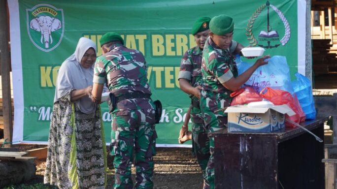 Jum’at Berkah : Korem 012/TU Gelar Kegiatan Rutin Berbagi Kebaikan