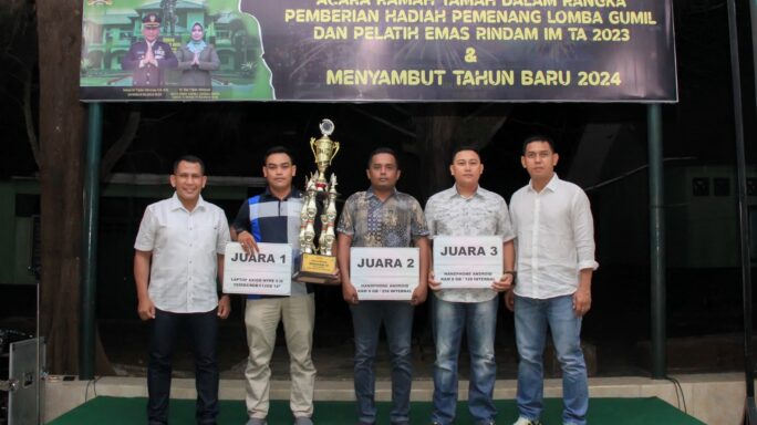 Rindam IM adakan acara ramah tamah pemberian hadiah pemenang lomba Gumil dan Pelatih Emas 2023 serta Sambut Tahun Baru 2024.