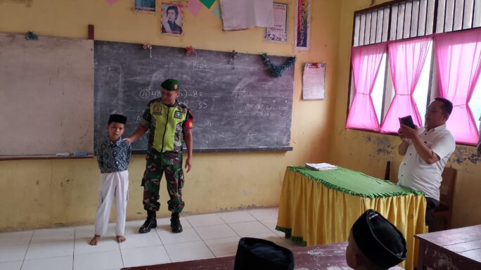 Babinsa Laksanakan Wasbang Kepada Siswa SD N 1 Semadam   