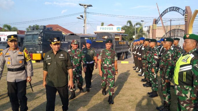 Hadapi Pemilu Serentak 2024, Prajurit Badak Hitam Yonif 113/JS Hadiri Apel Pergelaran Sarana dan Prasarana.