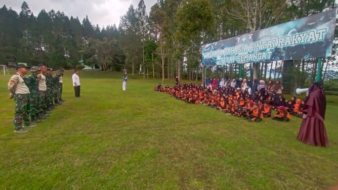 Yonif 114/Satria Musara Tanamkan Jiwa Nasionalisme sejak dini