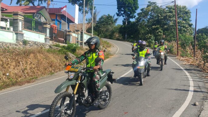 Danposramil Leuswr Bersama Babinsa Laksanakan Patroli Jaga Kondusifitas Wilayah Binaan