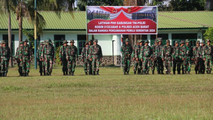 Latihan PHH Gabungan TNI – Polri Kodim 0105/Abar Dan Polres Aceh Barat Dalam Rangka Pengamanan Pemilu Serentak 2024