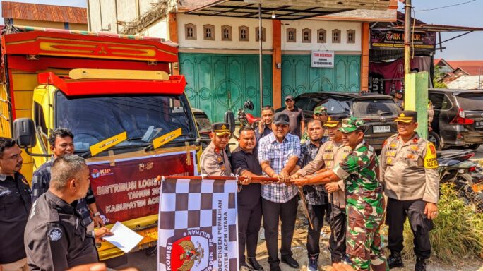 Pendistribusian Logistik Pemilu, Dandim Bersama Muspida Plus Laksanakan Pelepasan Secara Simbolis