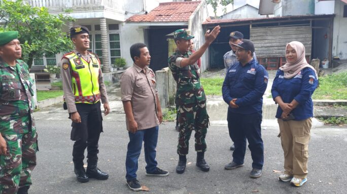 Pastikan Aman Dan Kondusif, Dandim 0105/Abar Keliling Tinjau Langsung TPS – TPS Di Wilayah Aceh Barat