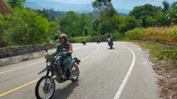 Pasca Pencoblosan Pemilu Babinsa Patroli Gabungan jaga Kondusifitas Wilayah Binaan