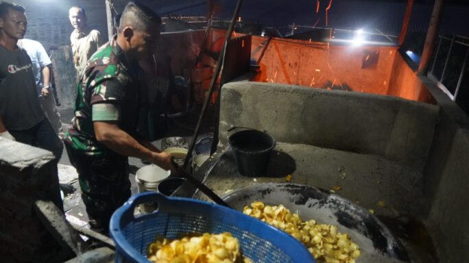 Peduli UMKM, Pangdam IM Tinjau Langsung Produksi Keripik Singkong.