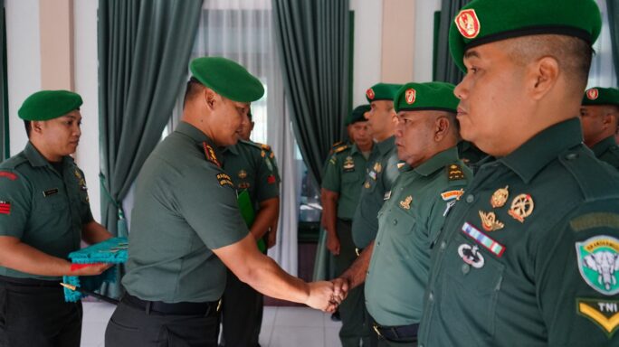 Dandim 0117/Aceh Tamiang Pimpin Tradisi Penerimaan Warga Baru