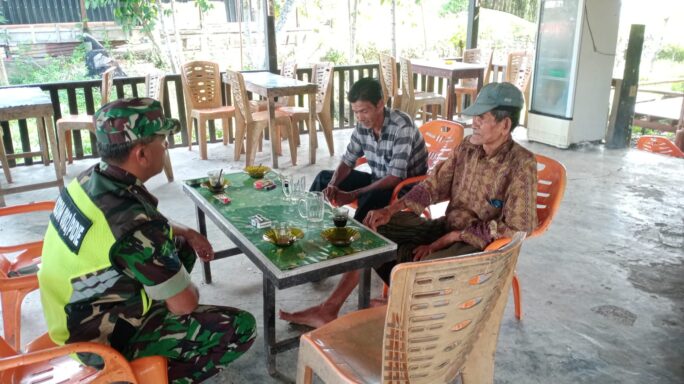 Komsos Media Babinsa Jalin Keakraban dengan Warga Binaan