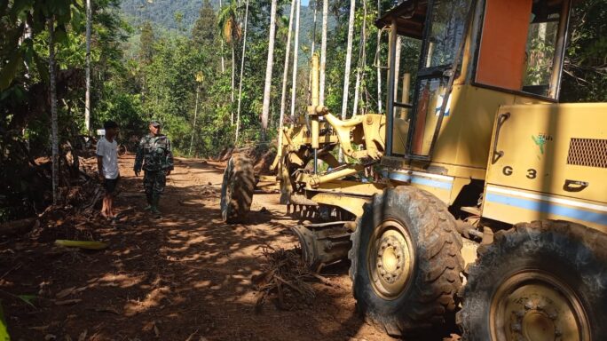 TMMD ke-119 Kodim 0102/Pidie Mulai Pengerjaan Pengerasan Jalan Pertanian di Gampong Beungga