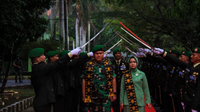 Tradisi Satuan Lepas Sambut Komandan Rindam Iskandar Muda