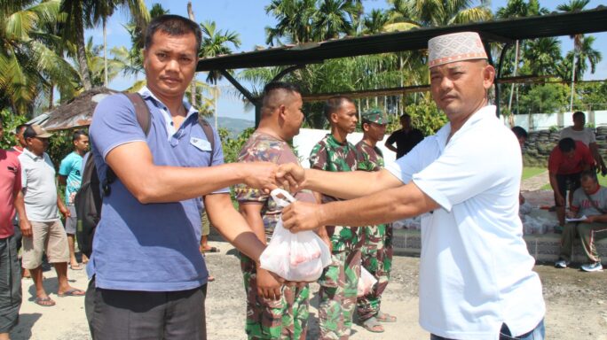 Sambut Tradisi Meugang Ramadhan 1445 H, Keluarga Besar Kodim 0108/Agara Potong Dua (2) Ekor Sapi.